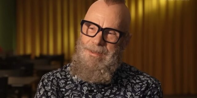 Louis Squires no tenía experiencia en restaurantes, ahora administra una cafetería de 5 millones de dólares

 | Careers,video-to-text,cafeteria,small-business,entrepreneur,restaurant,advice