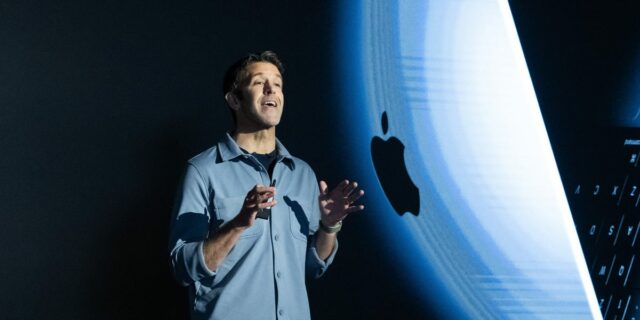 Apple acaba de hacer una gran apuesta: el hardware ganará la era de la IA

 | Tech,apple,ios-devices,devices,tech,apple-ceo-tim-cook,john-ternus,tim-cook