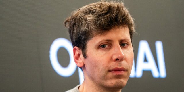 Sam Altman: Anthropic utiliza el “miedo” para promover el mito de Claude

 | AI,Tech,sam-altman,dario-amodei,ai,openai,anthropic,claude