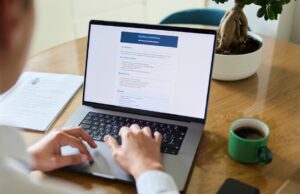 Cuatro trabajadores comparten cómo agregaron IA a sus puestos de trabajo
| Careers,AI,careers,ai,tech,ai-pivot,career-pivot,ai-jobs,ai-career Cuatro trabajadores comparten cómo agregaron IA a sus puestos de trabajo
| Careers,AI,careers,ai,tech,ai-pivot,career-pivot,ai-jobs,ai-career