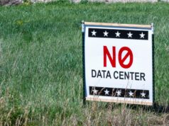 La gobernadora Janet Mills se opone a la prohibición de los centros de datos de Maine
| Tech,data-centers,big-tech,energy,infrastructure La gobernadora Janet Mills se opone a la prohibición de los centros de datos de Maine
| Tech,data-centers,big-tech,energy,infrastructure