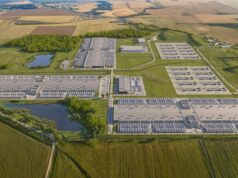 El enorme centro de datos de Oracle en Michigan obtiene 16 mil millones de dólares en financiación
| AI,Finance,Energy,oracle,michigan,openai,data-center,data-center-project,financing,big-tech,infrastructure El enorme centro de datos de Oracle en Michigan obtiene 16 mil millones de dólares en financiación
| AI,Finance,Energy,oracle,michigan,openai,data-center,data-center-project,financing,big-tech,infrastructure