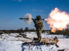 Ucrania comparte sus armas y experiencia en combate con Occidente, los papeles se invierten
| Military & Defense,ukraine,russia,drone-warfare Ucrania comparte sus armas y experiencia en combate con Occidente, los papeles se invierten
| Military & Defense,ukraine,russia,drone-warfare