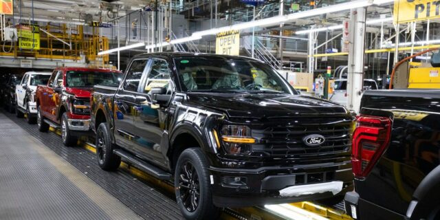 Ford planea un reembolso de aranceles de 1.300 millones de dólares y aumenta sus ganancias a pesar de la caída de los volúmenes

 | Transportation,ford,ford-motors,tariffs