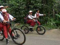 El ministro Abdul Mu’ti insta a los estudiantes a ir a la escuela en bicicleta
| El ministro Abdul Mu'ti insta a los estudiantes a ir a la escuela en bicicleta
|