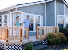 ¿Estás considerando envejecer en el lugar? Tenga cuidado con estos costos ocultos.
| ¿Estás considerando envejecer en el lugar? Tenga cuidado con estos costos ocultos.
|