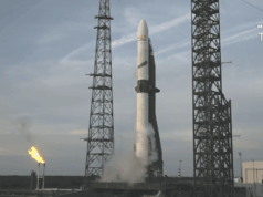 Las acciones de AST SpaceMobile caen tras el fracaso del lanzamiento de un satélite respaldado por Jeff Bezos
| Las acciones de AST SpaceMobile caen tras el fracaso del lanzamiento de un satélite respaldado por Jeff Bezos
|