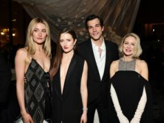 Cómo la ‘historia de amor’ de la televisión ayudó a un padre de Calvin Klein a disipar las preocupaciones de los inversores sobre la demanda de los consumidores
| Cómo la 'historia de amor' de la televisión ayudó a un padre de Calvin Klein a disipar las preocupaciones de los inversores sobre la demanda de los consumidores
|