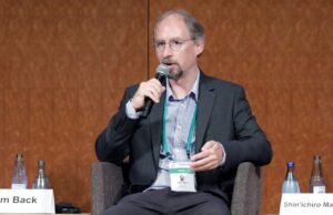 El New York Times afirma haber identificado a Satoshi, el inventor de Bitcoin
| El New York Times afirma haber identificado a Satoshi, el inventor de Bitcoin
|