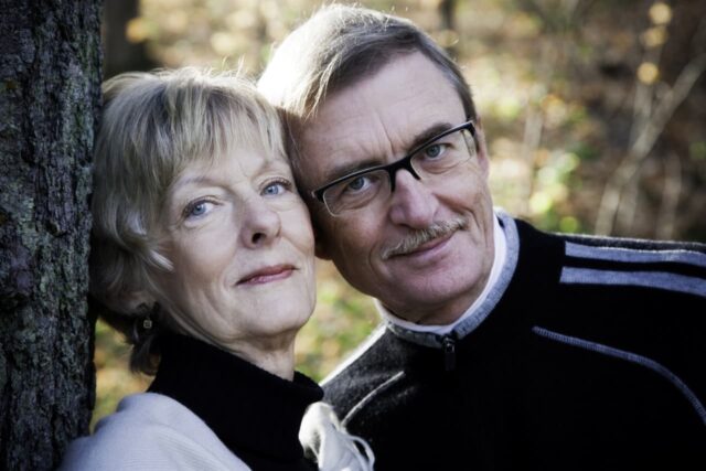 Mi marido me entrega el 75% de su confianza a Mi marido me entrega el 75% de su confianza a mí y el 25% a su hermana. ¿Es esto justo?
|