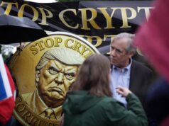 La moneda meme de Trump ha bajado un 80% desde su primer evento para promocionarla. Este fin de semana organizará otra gala para ello.
| La moneda meme de Trump ha bajado un 80% desde su primer evento para promocionarla. Este fin de semana organizará otra gala para ello.
|