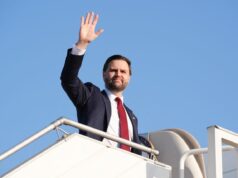 Los precios del petróleo suben casi un 6% a medida que entra en vigor el bloqueo militar estadounidense de los puertos iraníes en el Estrecho de Ormuz
| Los precios del petróleo suben casi un 6% a medida que entra en vigor el bloqueo militar estadounidense de los puertos iraníes en el Estrecho de Ormuz
|