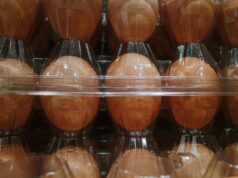 Las acciones de Cal-Maine caen mientras el Departamento de Justicia considera una mayor represión contra los principales productores de huevos
| Las acciones de Cal-Maine caen mientras el Departamento de Justicia considera una mayor represión contra los principales productores de huevos
|