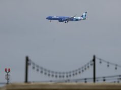 ¿JetBlue acaba de admitir el monitoreo de tarifas? La aerolínea ahora dice que la publicación viral sobre un aumento de tarifa de $230 fue un error.
| ¿JetBlue acaba de admitir el monitoreo de tarifas? La aerolínea ahora dice que la publicación viral sobre un aumento de tarifa de $230 fue un error.
|