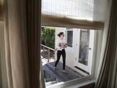 Las tasas hipotecarias caen después del alto el fuego en Irán. Por qué ahora es un buen momento para las personas que venden una casa.
| Las tasas hipotecarias caen después del alto el fuego en Irán. Por qué ahora es un buen momento para las personas que venden una casa.
|