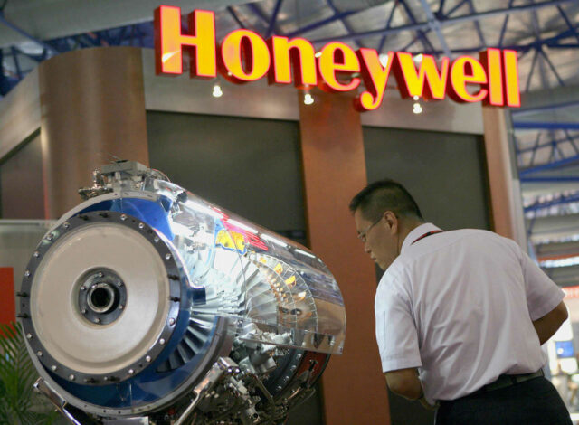 Las acciones de Honeywell caen a medida que las débiles ventas confirman los temores de interrupciones en el transporte marítimo en Oriente Medio

 | 