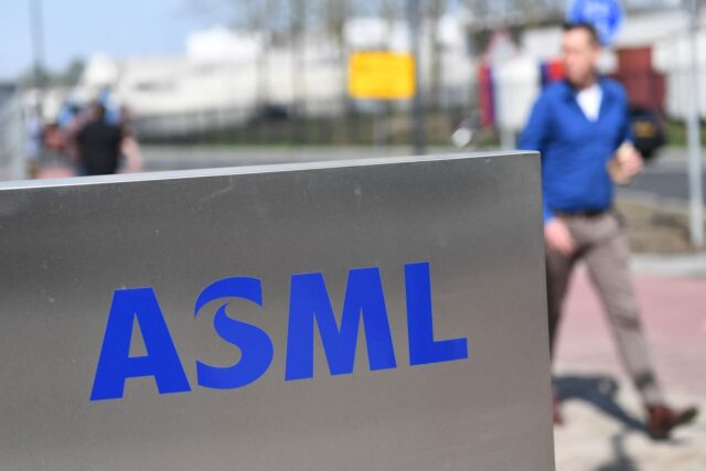 Los analistas intentan sofocar el pánico del mercado después de que Taiwan Semiconductor dijera que ASML está cobrando demasiado

 | 