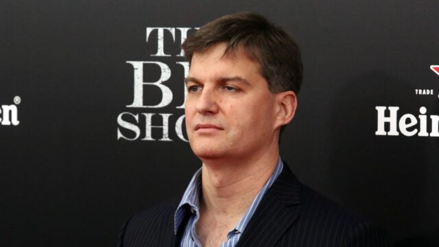 Michael Burry cree que el mercado actual se parece a "los últimos meses de la burbuja de 1999-2000".

 | 