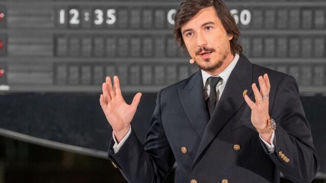 Su agente de IA ahora puede realizar transacciones por usted Su agente de IA ahora puede realizar transacciones por usted en Robinhood. Y también compra cosas con tu tarjeta de crédito.
|