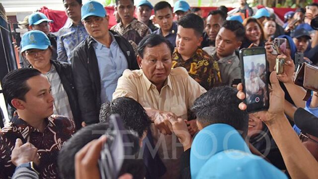 Prabowo: A la gente inteligente de Yakarta no le importa el destino de los pescadores

 | 