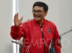 Jokowi de gira, Djarot PDIP: ¿Quieres mostrar tu diploma?
| Jokowi de gira, Djarot PDIP: ¿Quieres mostrar tu diploma?
|