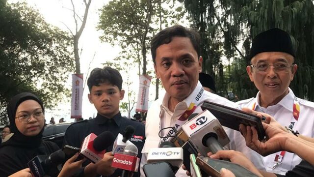 Gerindra convoca a miembros del DPRD que juegan durante las reuniones

 | 