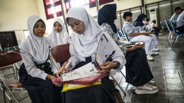 Ministerio de Educación Básica: 74 por ciento de los gobiernos Ministerio de Educación Básica: 74 por ciento de los gobiernos regionales han creado lineamientos técnicos del SPMB
|