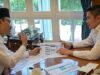 De vuelta de Francia, Teddy se reunió con el Ministro de Asuntos Sociales en su despacho
| De vuelta de Francia, Teddy se reunió con el Ministro de Asuntos Sociales en su despacho
|
