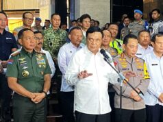 Respuesta del Ministro Coordinador de Política y Seguridad al secuestro de 9 ciudadanos indonesios por parte del ejército israelí
| Respuesta del Ministro Coordinador de Política y Seguridad al secuestro de 9 ciudadanos indonesios por parte del ejército israelí
|