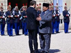 La respuesta de Gerindra a la visita del presidente Prabowo a Francia
| La respuesta de Gerindra a la visita del presidente Prabowo a Francia
|
