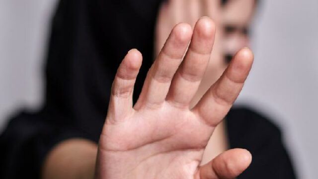 El método del médico de la Clínica Universitaria de Riau para supuestamente acosar a los pacientes

 | 