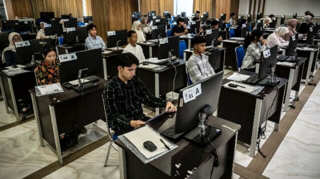Comité de Revisión de Sanciones por Lista Negra Permanente de Comité de Revisión de Sanciones por Lista Negra Permanente de Usuarios de Jockey de UTBK
|