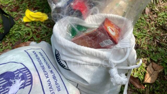 Prabowo distribuye alimentos básicos y camisetas a los trabajadores el 1 de mayo

 | 