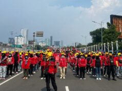 La Alianza organiza una larga marcha desde el parque Senayan hasta el edificio de la RPD
| La Alianza organiza una larga marcha desde el parque Senayan hasta el edificio de la RPD
|