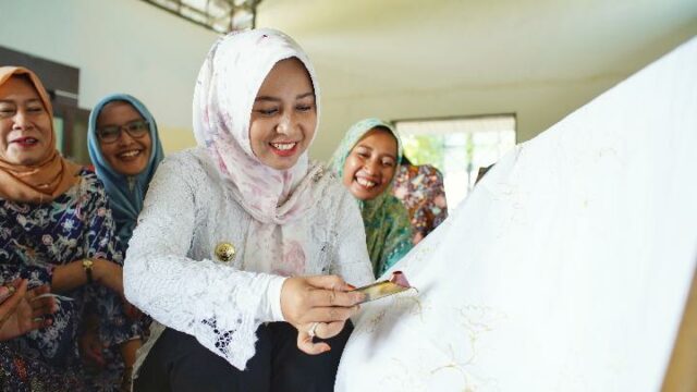 El alcalde de Mojokerto, Ning Ita, lidera con sinceridad y avanza con datos

 | 
