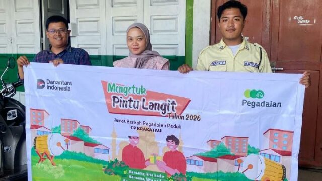 Pegadaian distribuye ayuda a la comunidad de Medan a través del programa de limosna de los viernes

 | 
