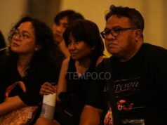 Dandhy se pregunta por qué el TNI disolvió la película Pig Festival
| Dandhy se pregunta por qué el TNI disolvió la película Pig Festival
|
