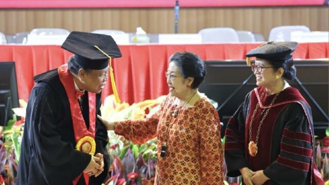 Megawati: Pancasila debe convertirse en el espíritu de la ley nacional

 | 