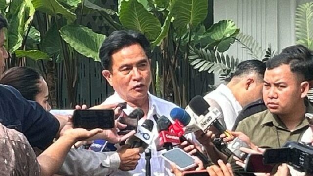 La Comisión Nacional de Reforma de la Policía presenta el informe final a Prabowo

 | 