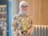 Directora de Pegadaian gana el premio Mujeres en Liderazgo Empresarial 2026
| Directora de Pegadaian gana el premio Mujeres en Liderazgo Empresarial 2026
|