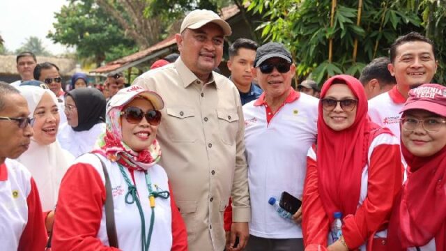 El regente de Bogor, Rudy Susmanto, agradece a los trabajadores por mantener una actitud favorable el 1 de mayo

 | 
