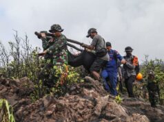 Cronología del descubrimiento de que un escalador murió cerca del cráter durante la erupción del Monte Dukono
| Cronología del descubrimiento de que un escalador murió cerca del cráter durante la erupción del Monte Dukono
|