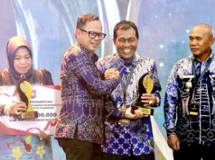 Luchar con éxito contra la pobreza y reducir el retraso del crecimiento: seis gobiernos regionales de Kalimantan reciben incentivos fiscales
| Luchar con éxito contra la pobreza y reducir el retraso del crecimiento: seis gobiernos regionales de Kalimantan reciben incentivos fiscales
|
