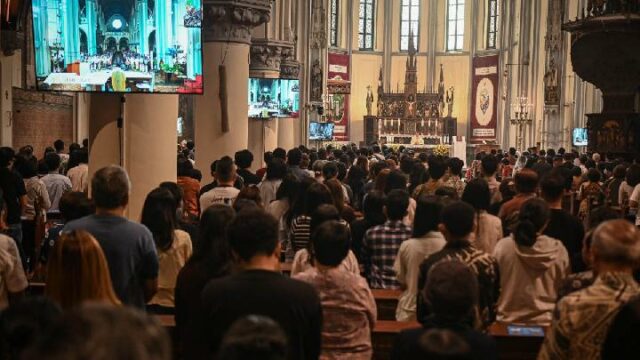 La Catedral de Yakarta celebra 4 sesiones sobre la Ascensión de Jesucristo

 | 