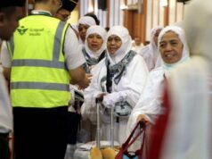 Los servicios del Hajj se centran en La Meca hacia Armuzna
| Los servicios del Hajj se centran en La Meca hacia Armuzna
|
