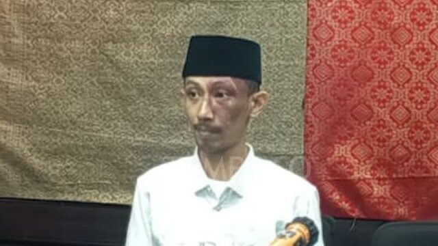 Gerindra reprende a los miembros del DPRD que juegan

 | 