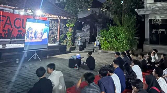 Kodam: el festival cinematográfico del cerdo altera la armonía social en Papúa

 | 