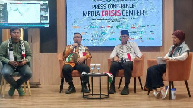 Periodista de Tempo tiene lista de ciudadanos indonesios detenidos por Israel

 | 