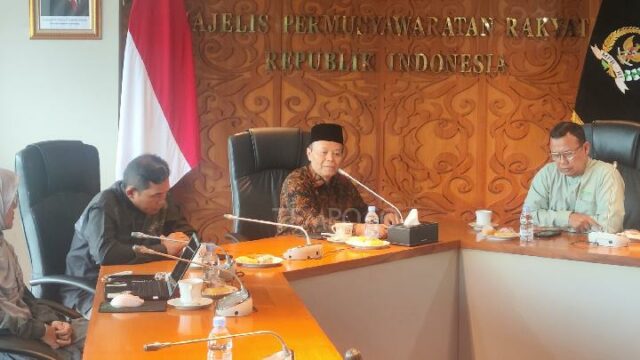 Israel arresta a ciudadanos indonesios, GPCI demuestra diplomacia y defensa Israel arresta a ciudadanos indonesios, GPCI demuestra diplomacia y defensa
|