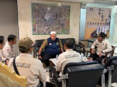 El equipo de seguimiento del Hajj de la RPD revisa la distribución de medicamentos y servicios de salud para los fieles en La Meca
| El equipo de seguimiento del Hajj de la RPD revisa la distribución de medicamentos y servicios de salud para los fieles en La Meca
|